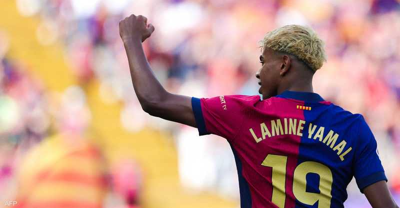 لامين يتصرف بشكل غريب مع ميسي على الانستغرام