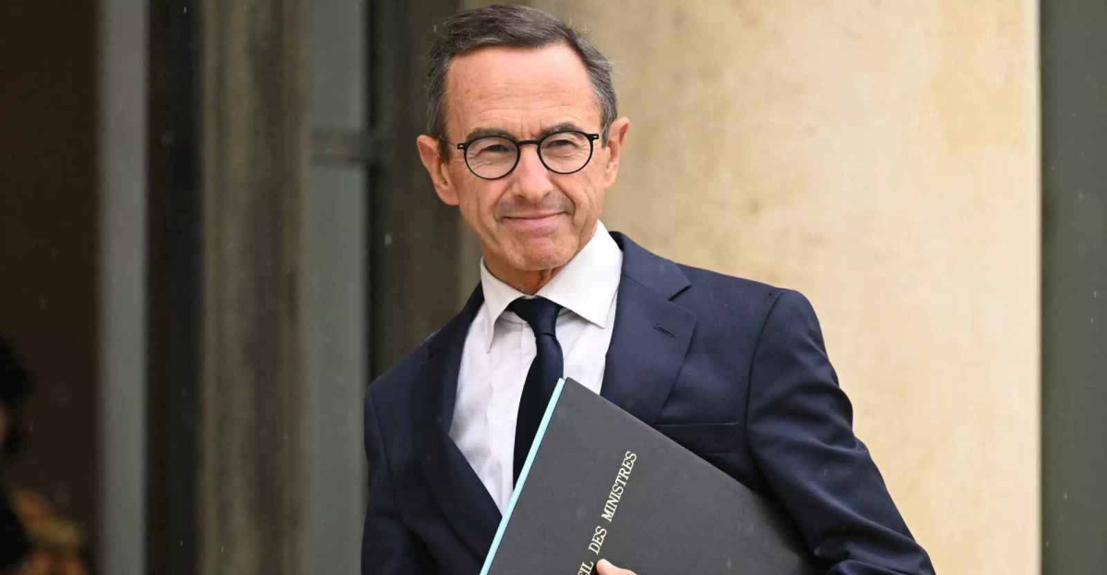 "ريتايو" يتصدر الاستطلاعات بين مرشحي الرئاسة في فرنسا