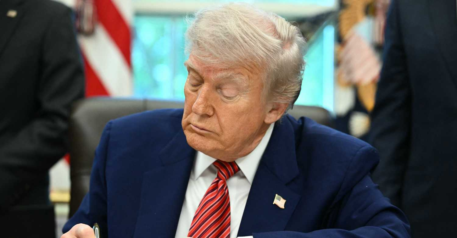 Trump eases nuclear rules amid rising AI energy demand