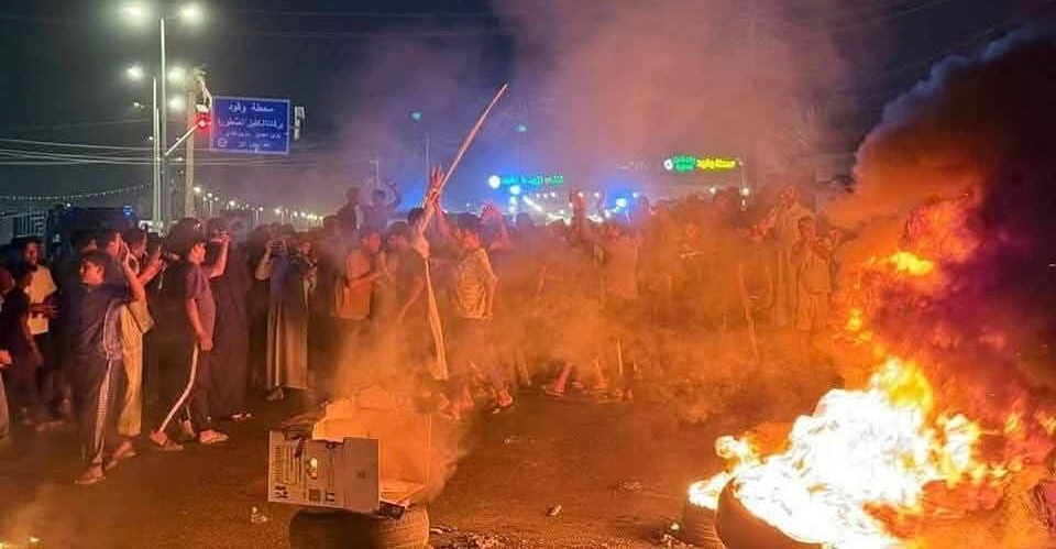 Protesters block roads in Iraq’s Najaf, al-Diwaniyah over poor services