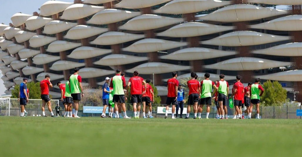 أرنولد يقرر إقامة معسكر مغلق ومكثف للمنتخب العراقي دون مباريات تجريبية