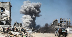 Israeli airstrikes kill civilians, bomb kills Israeli soldiers
