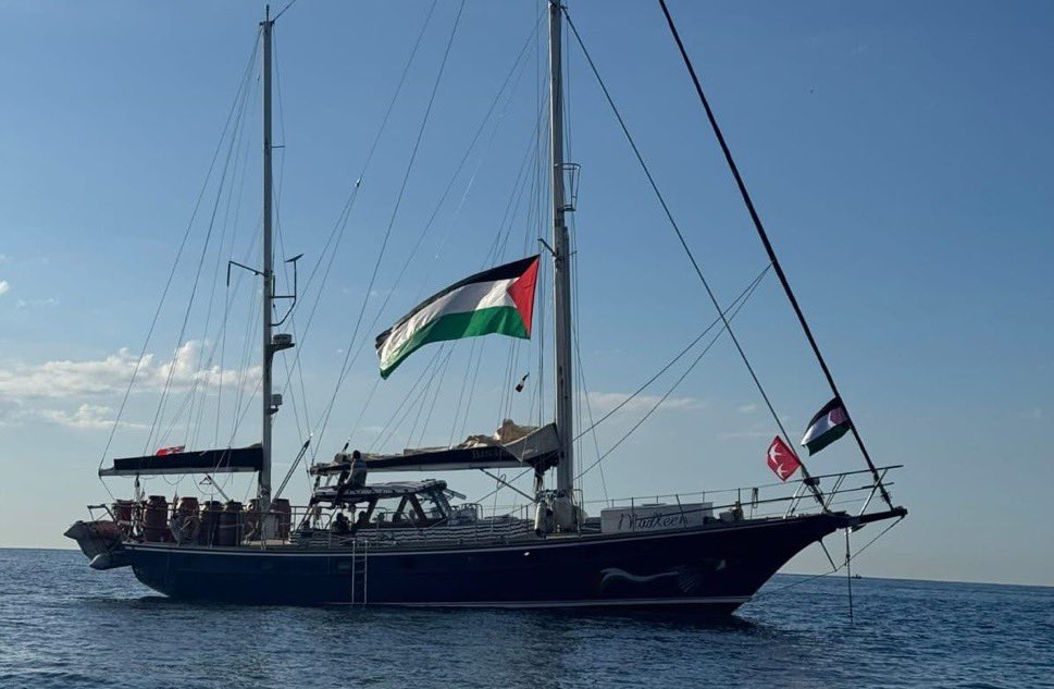 Israeli Navy confronts Gaza-bound aid ship “Madeleine”