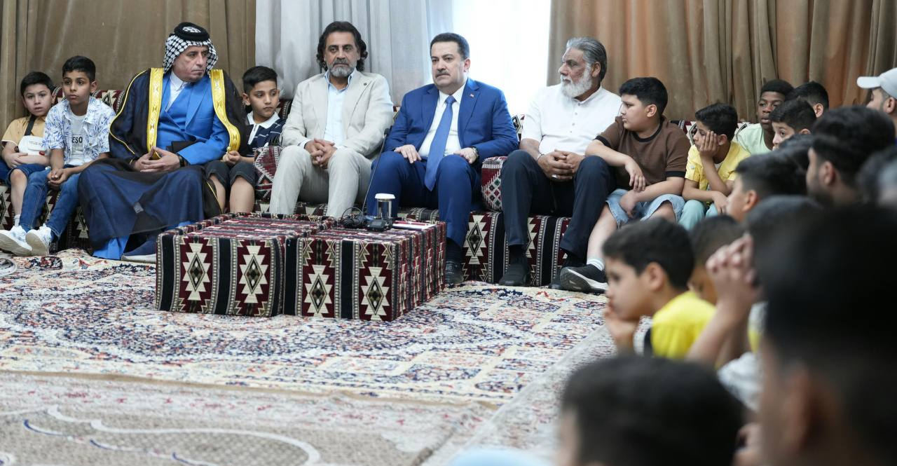السوداني يضع حجر الأساس لمشروع "البيت الاجتماعي للإبداع": المسنون مسؤولية إنسانية