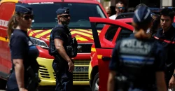 تلميذ يطعن مشرفة تدريس حتى الموت في فرنسا