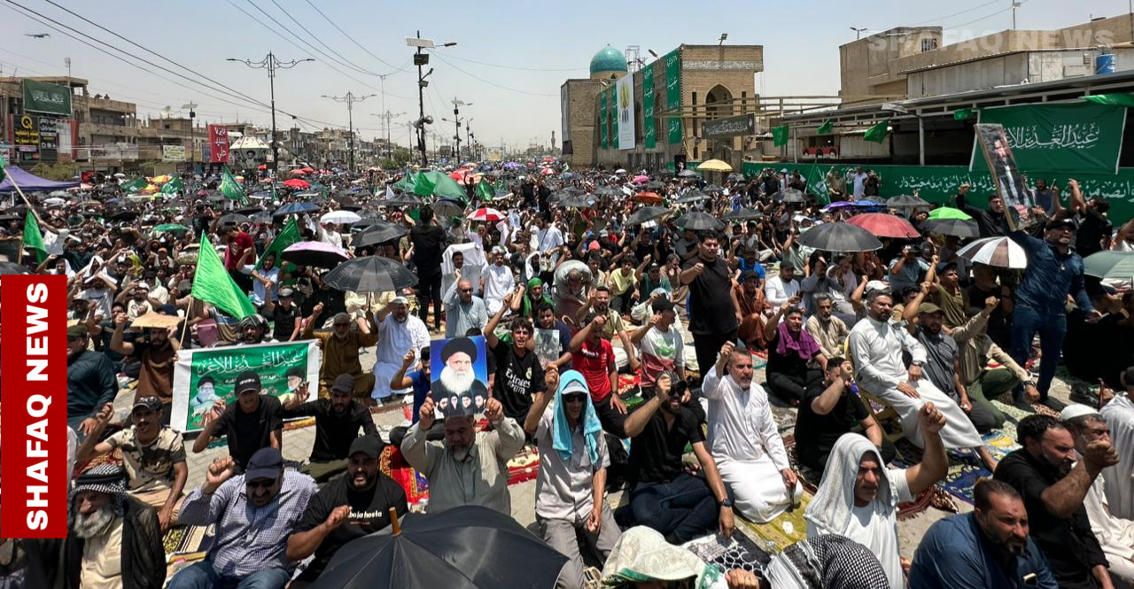 "الإغماء" يهيمن على صلاة جمعة الصدريين في بغداد (صور)