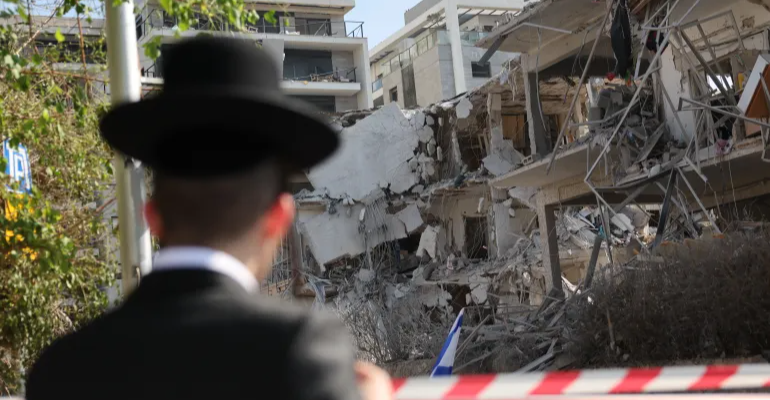 Israeli death toll rises as Iran launches hundreds of missiles and drones