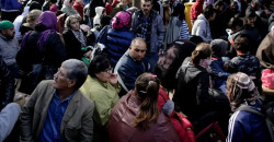 UNHCR: 2.5M refugees need resettlement as US freezes program