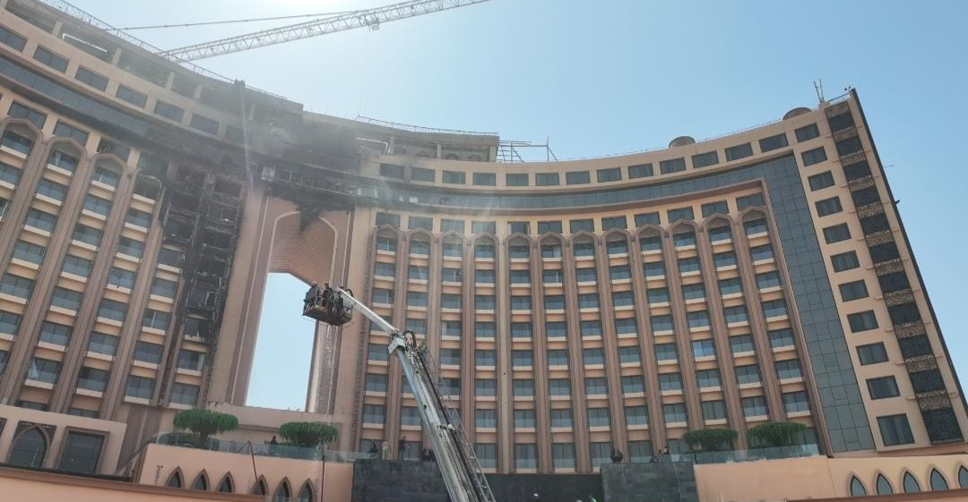 إخلاء كامل للنزلاء واقتحام مباشر.. تفاصيل إخماد "قلب العالم" ببغداد