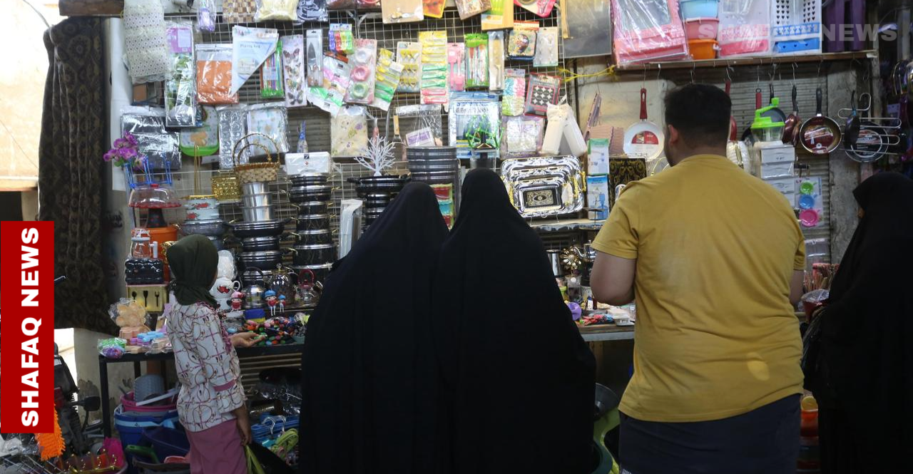 ديكورات ومجالس ضمن سباق التحضيرات.. شهر محرم ينعش الأسواق في بغداد (صور)