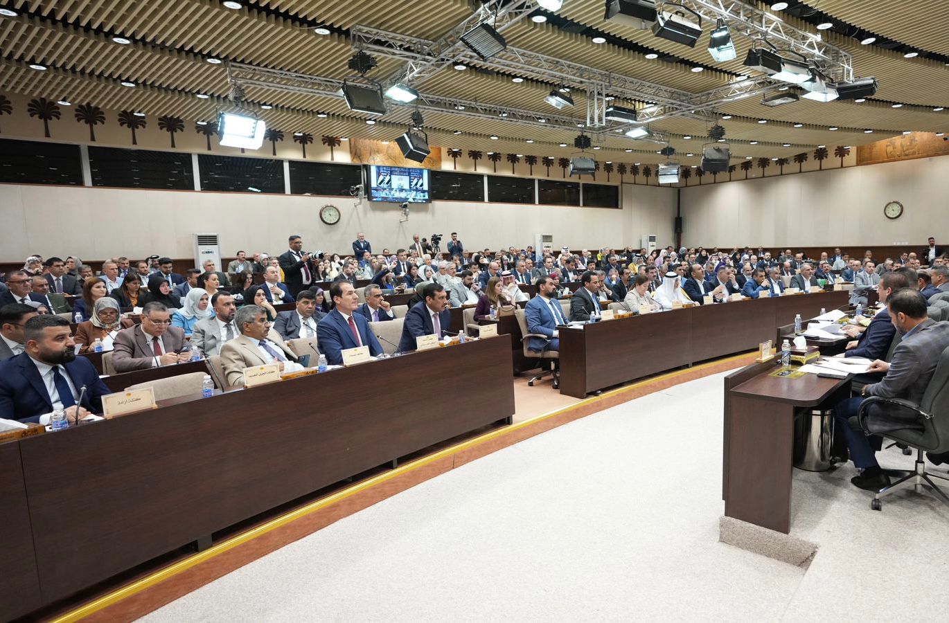 MP: Political divisions freeze Iraqi Parliament
