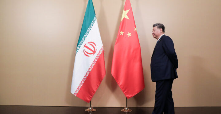 إسرائيل تطلب من الصين الضغط على إيران لوقف أنشطتها الإقليمية