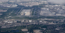 تهديد بوجود قنبلة يوقف رحلات جوية في كندا