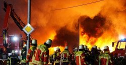 Wildfires rage across Turkiye as firefighters battle blazes