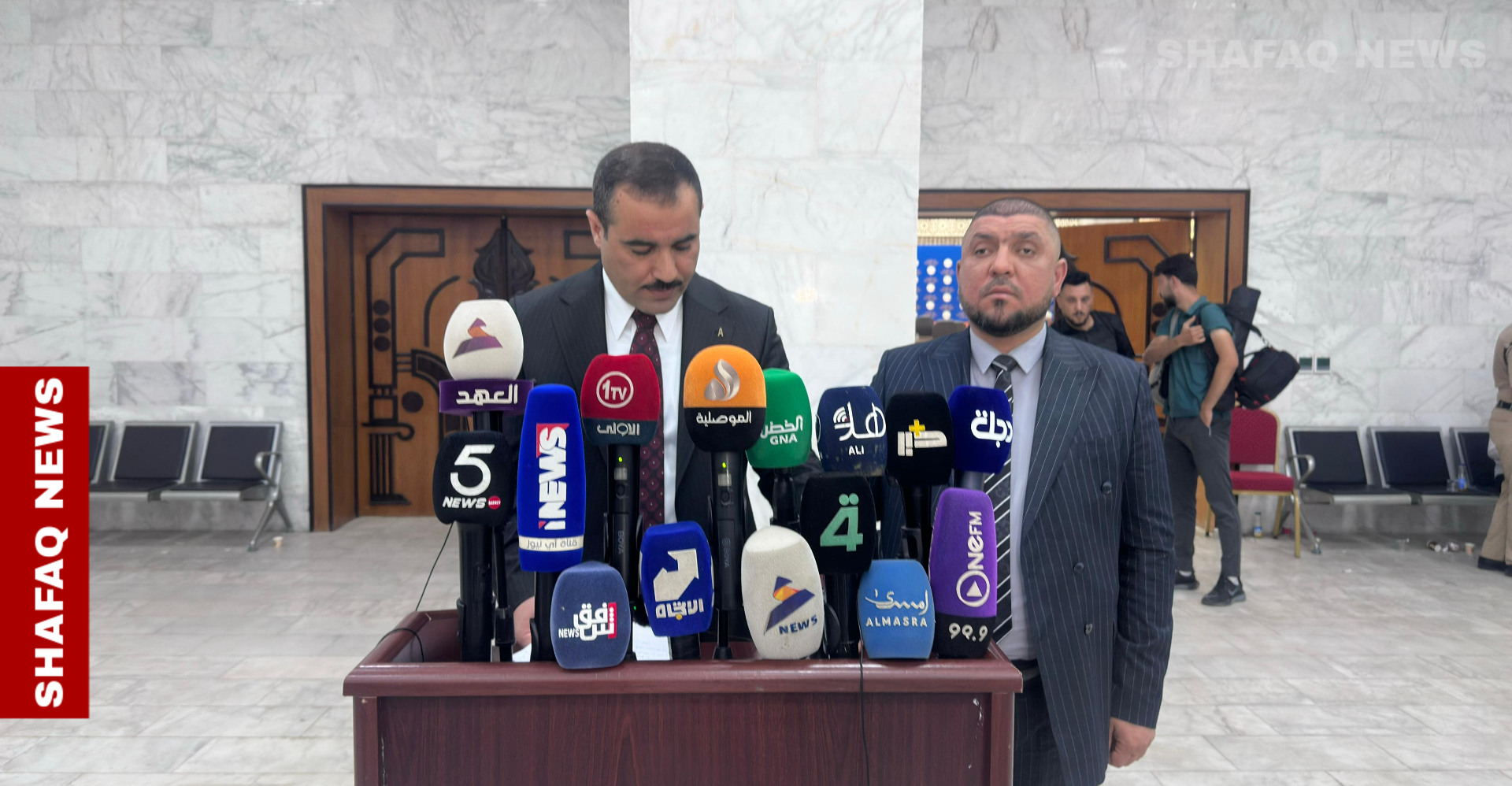 إعفاء مدير وبحث توزيع أراضٍ وتحسين خدمة المولدات باجتماع مجلس نينوى