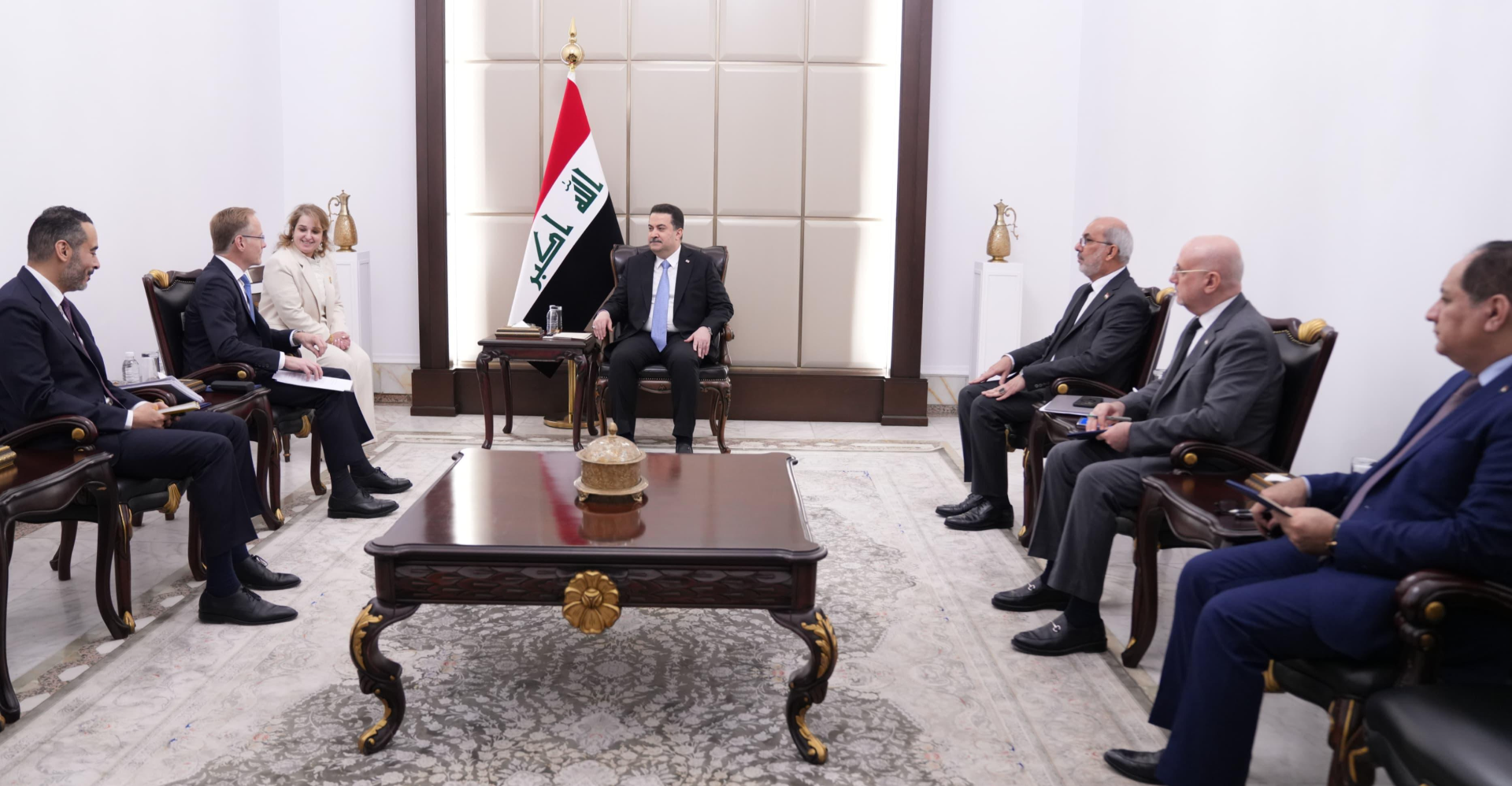 شركة "شل" تؤكد حرصها على تطوير استثمار الغاز في البصرة