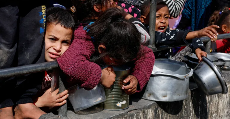 "تخطى مرحلة الخطر".. ارتفاع غير مسبوق بسوء التغذية في غزة