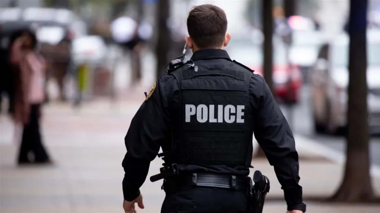 کەفتن زەخمداری لە ئەنجام تەقەکردن لەناو مەکتەویگ لە ئەمریکا