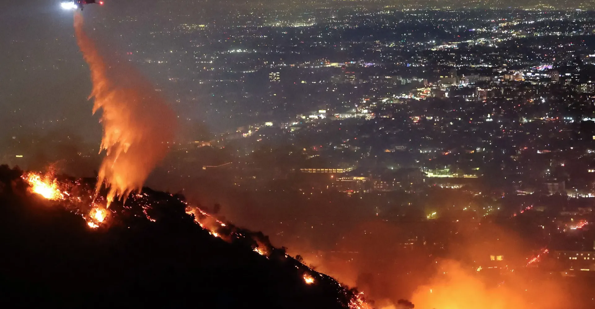 BREAKING: Jalen Hurts Donates $10 Million to Support Families and First Responders Amid Grand Canyon Wildfire — As Flames Consume the North Rim, the NFL Star’s Compassionate Gesture Offers a Ray of Hope to Thousands in Crisis.x4-vut