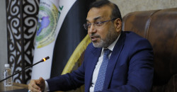 Labor Minister calls on firms to hire Iraqis over foreigners