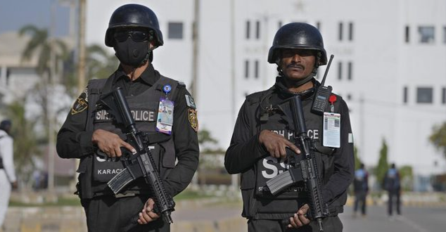 باكستان.. مقتل وإصابة 10 أشخاص بهجوم مسلح على حافلة ركاب