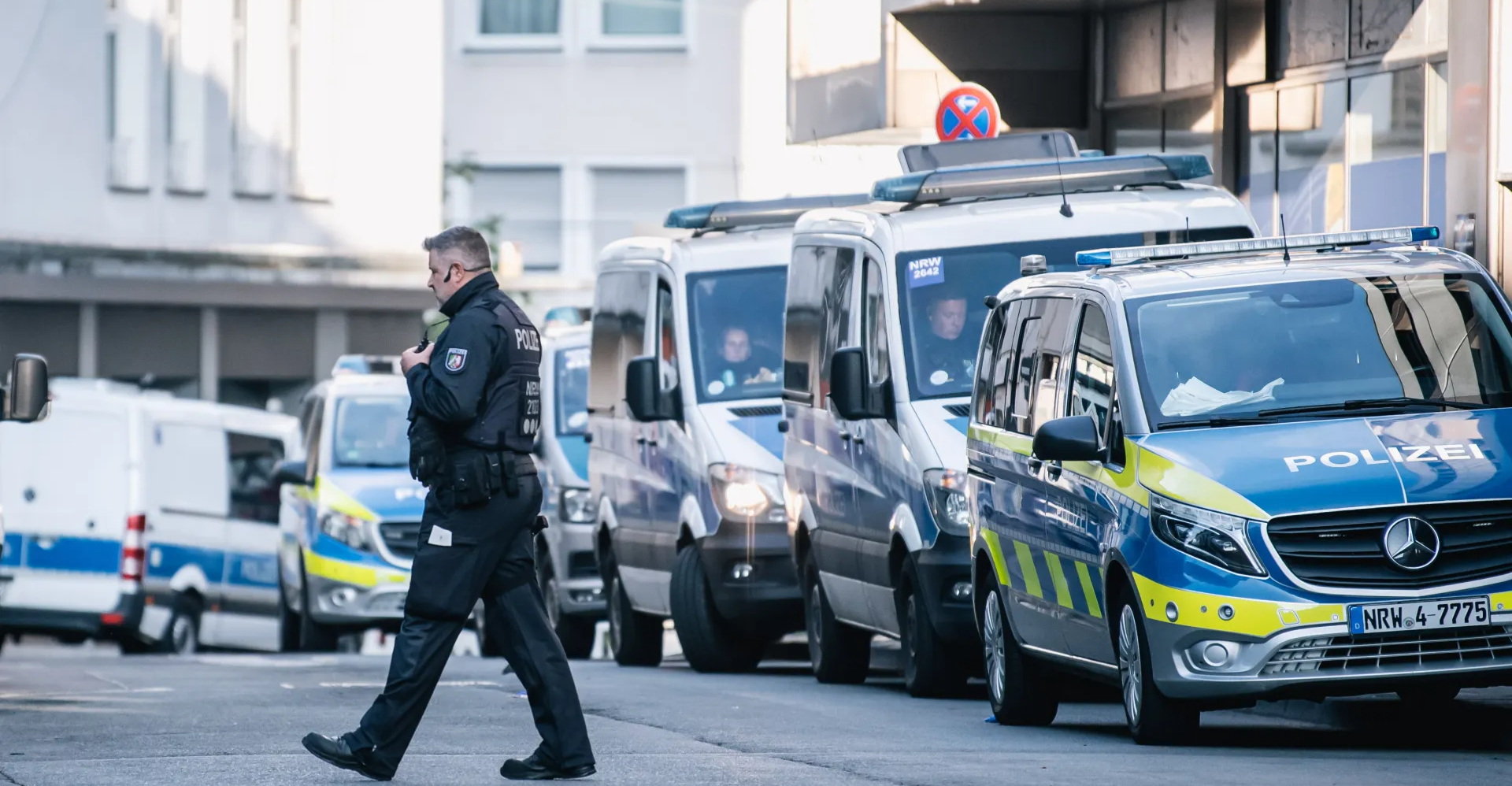 ألمانيا تطيح بمسؤول ليبي سابق أدين بجرائم قتل و"اغتصاب" وتعذيب