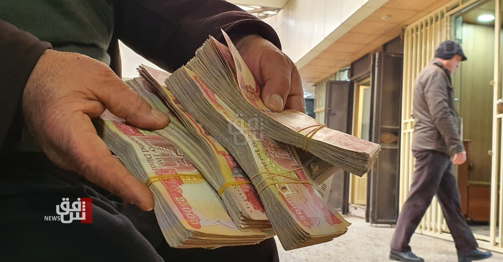 رصدتها الكاميرات.. رواتب الموظفين الكورد تتجه لأربيل عبر "عجلات مصفحة"