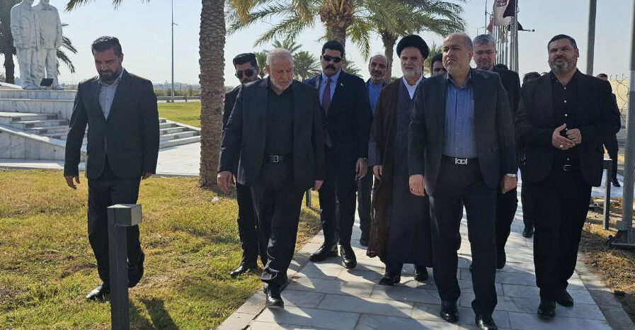 وفد إيراني في بغداد لمراجعة العلاقات الثنائية مع العراق