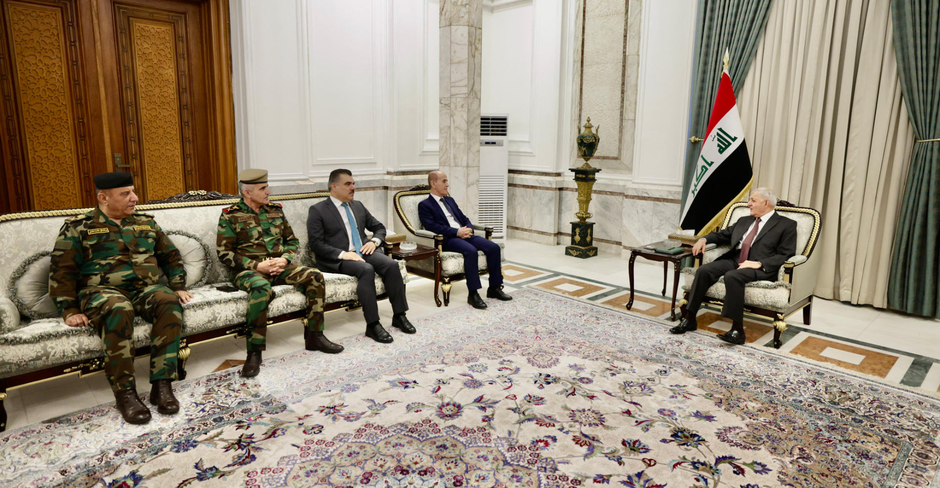 الرئيس العراقي يؤكد على رفع قدرات البيشمركة وتفعيل التنسيق مع الجيش