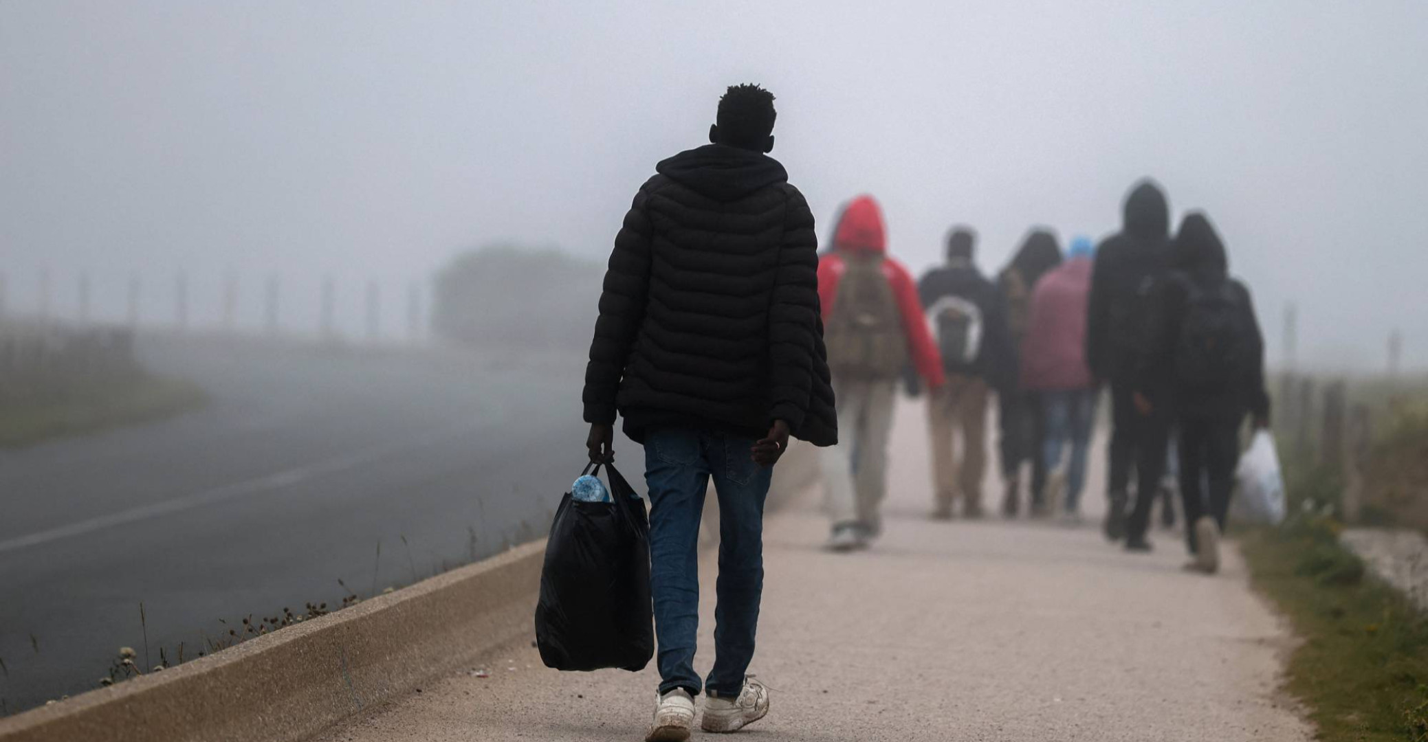 بينهم "ناقل" من كوردستان.. عقوبات بريطانية على شبكات الهجرة