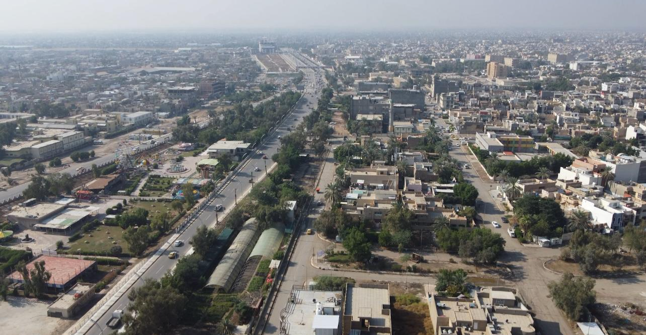 Iraq's scorching summer reshapes social behavior and work patterns