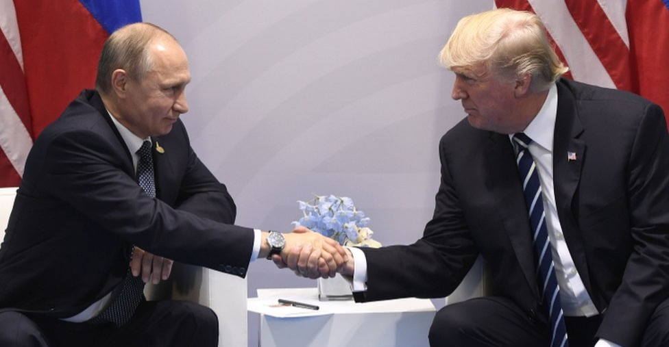 ترامب يرجح عقد لقاء ثلاثي مع بوتين وزيلينسكي خلال شهرين او 3