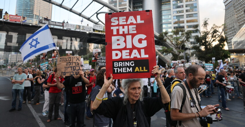 Israeli hostage families demand end to Gaza war
