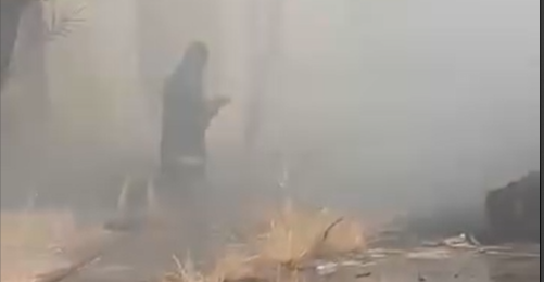 السيطرة على حريق في معهد لذوي الإعاقة السمعية ببغداد (فيديو)