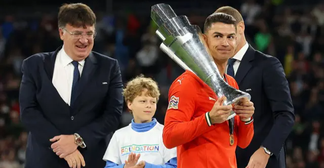 Ronaldo prvi nogometni milijarder, Felix podpisal bogato pogodbo z Al-Nassrjem