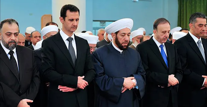 بينهم المفتي حسون.. إحالة 4 مسؤولين من عهد الأسد إلى التحقيق