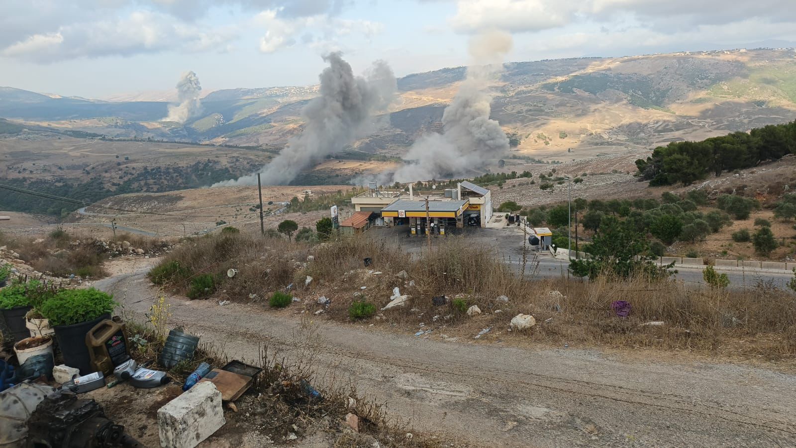 Israeli airstrike wave pounds South Lebanon, Beqaa
