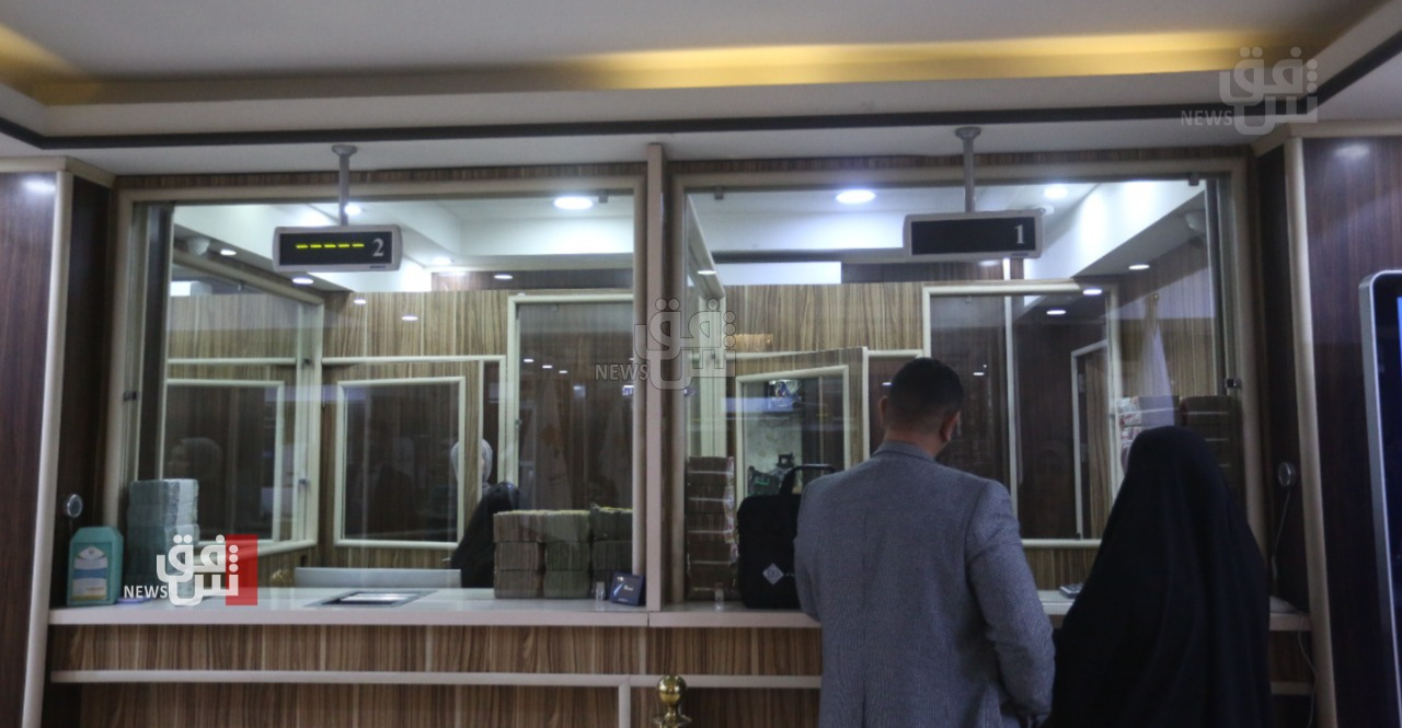 Cash culture dominates Iraq, reform efforts stall