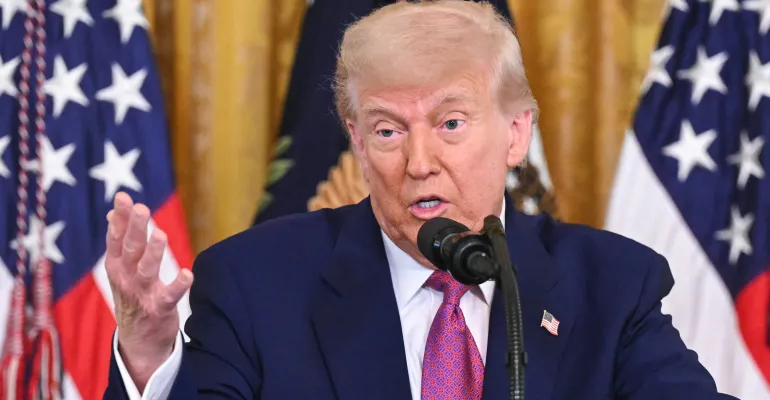 Donald Trump speaking on Middle Eastern peace