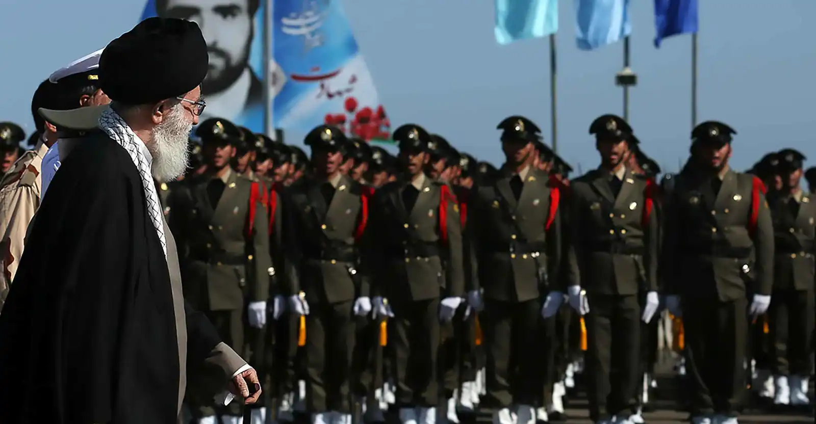 حرب إسرائيل تضع قيادة إيران عند مفترق طرق حاسم