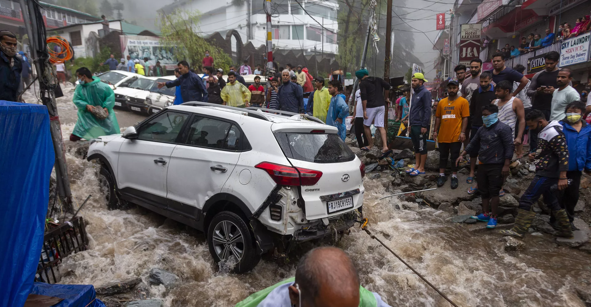 هندستان.. کوشیان 46 کەس لەوەر لافاوەیل باکوور وڵات