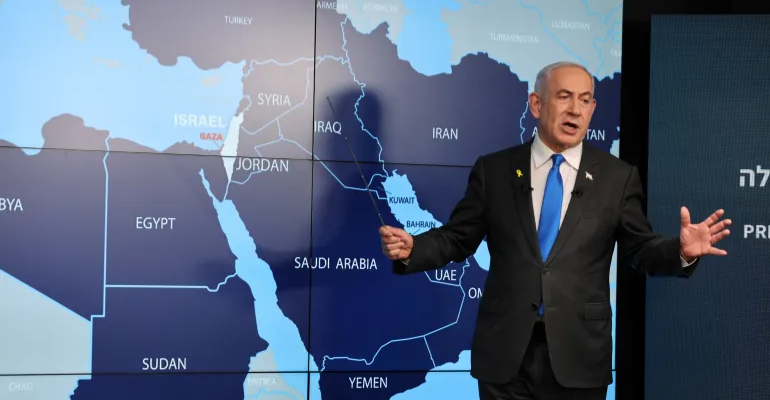 "إسرائيل الكبرى".. من قاعة بازل ووعد بلفور إلى تميمة نتنياهو: أسطورة توراتية أم تهديد واقعي؟