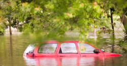بعد ساعات.. تحذيرات من طقس "استثنائي" في بلد عربي