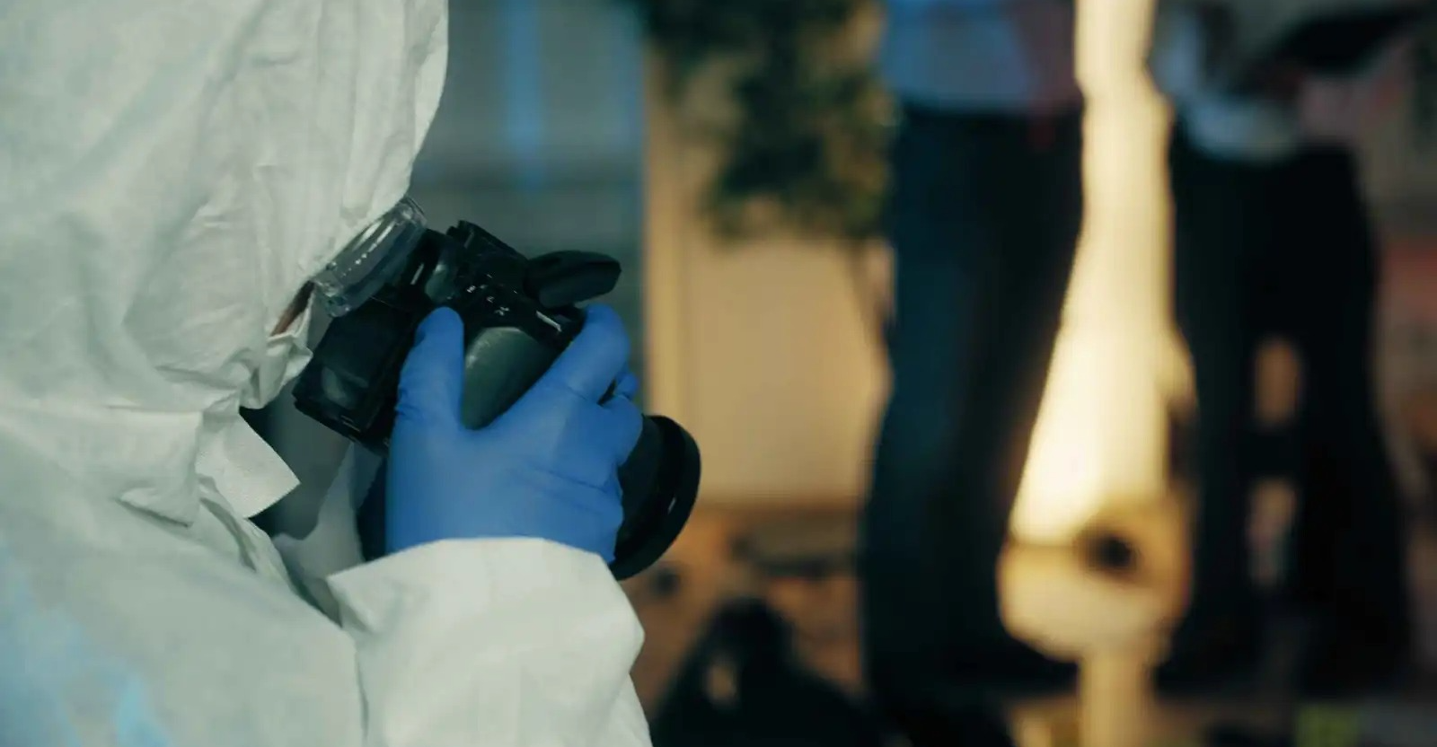 أب يقتل زوجته وطفليه ثم ينتحر بولاية أمريكية