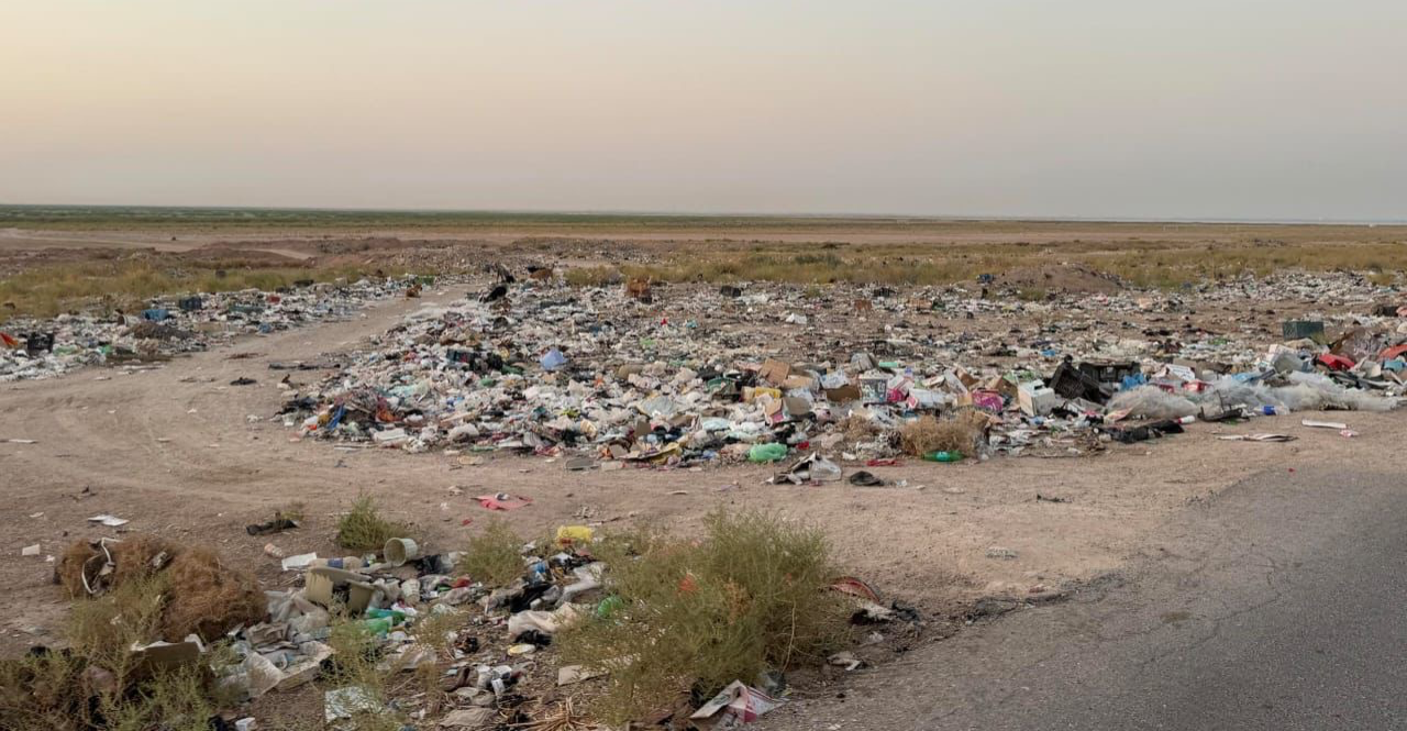 "النفايات" تخنق الأنبار.. والحلول مؤجلة بانتظار التمويل