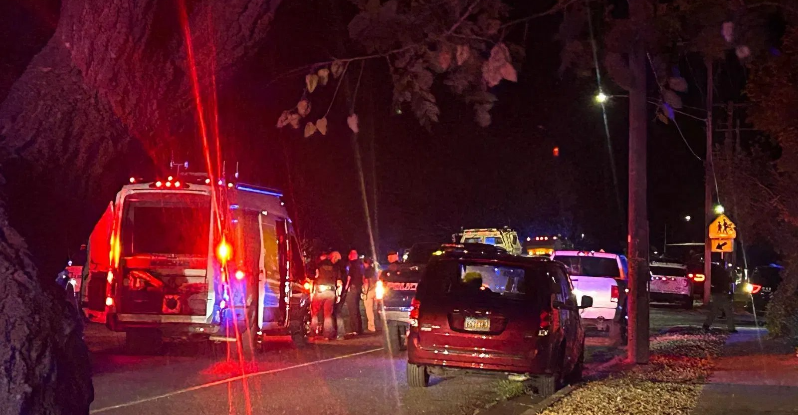 تەقەکردن لە ویلایەت یوتای ئەمریکا و زەخمداری ٣ پولیس