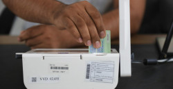 برلماني يخاطب العراقيين: أيُّ مرشح للانتخابات يعدكم بالتعيينات لا تصدقوه