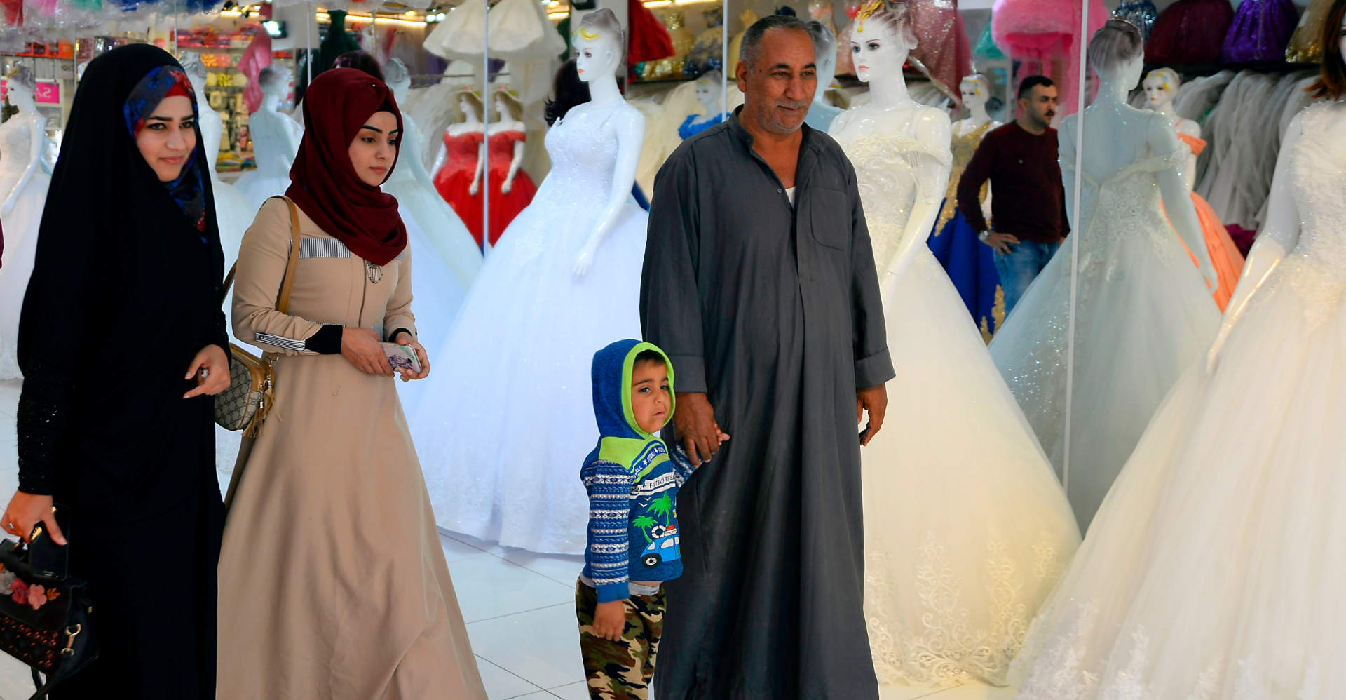 Iraq records + 22,000 marriages and 6,000 divorces in July