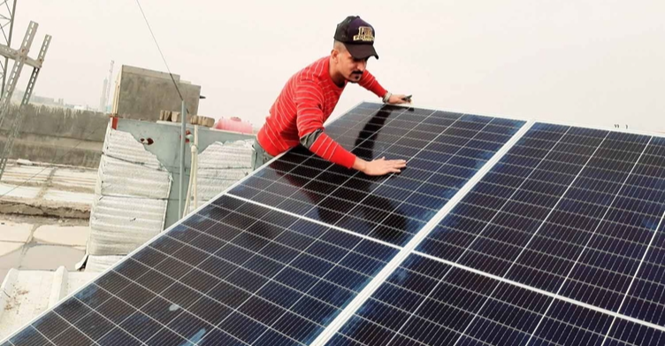 تمويل الطاقة الشمسية "مستمر".. البنك المركزي يوضح طريقة التقديم المباشر