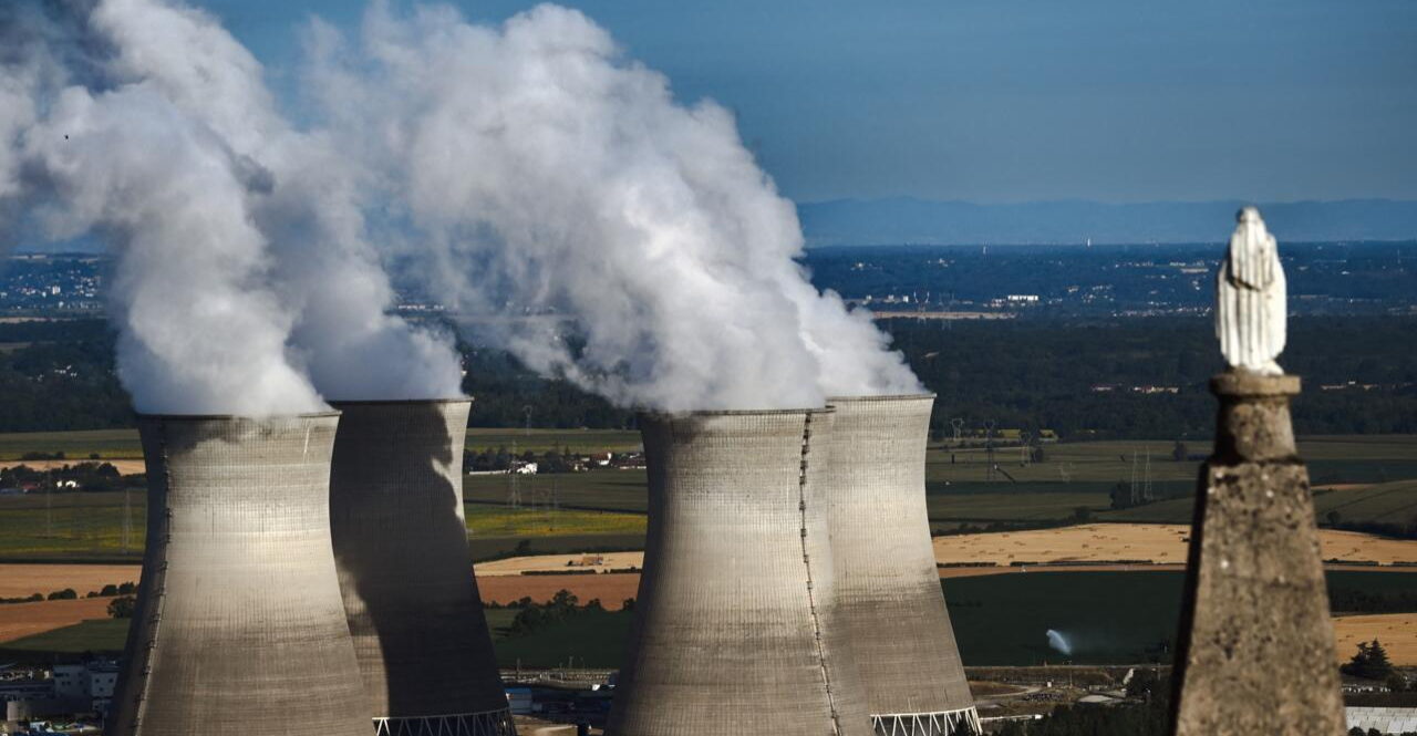 توقفت 4 مفاعلات.. كائن نجا من الانقراض يعطل التكنولوجيا النووية في فرنسا